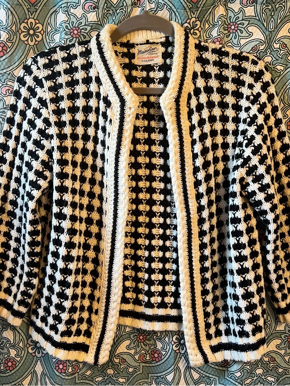 Vintage Globe Black and White Crochet Knit Cardigan Sweater
